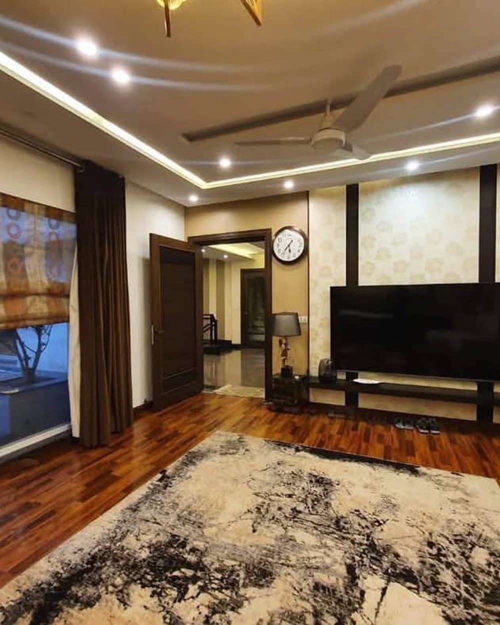Laminate Wooden Flooring by Pakistan Interior, Faisalabad